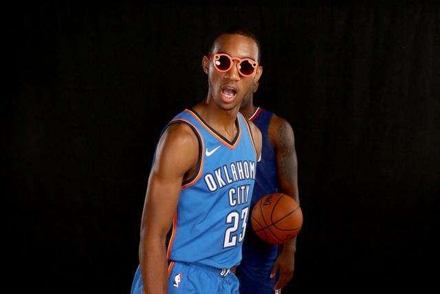 塞尔维亚大胜南苏丹 中国男篮仍保留晋级希望